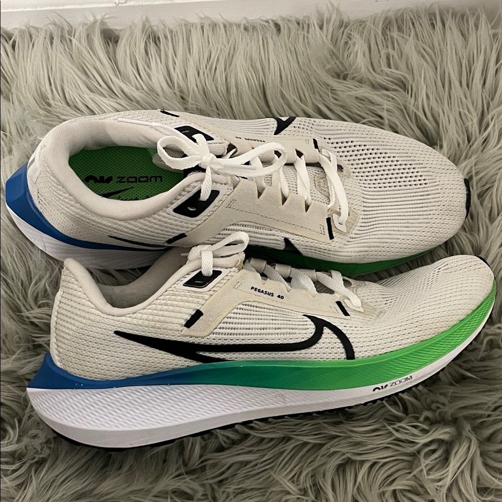 Nike Men’s White/Black/Green/Blue Pegasus 40 Running Shoes